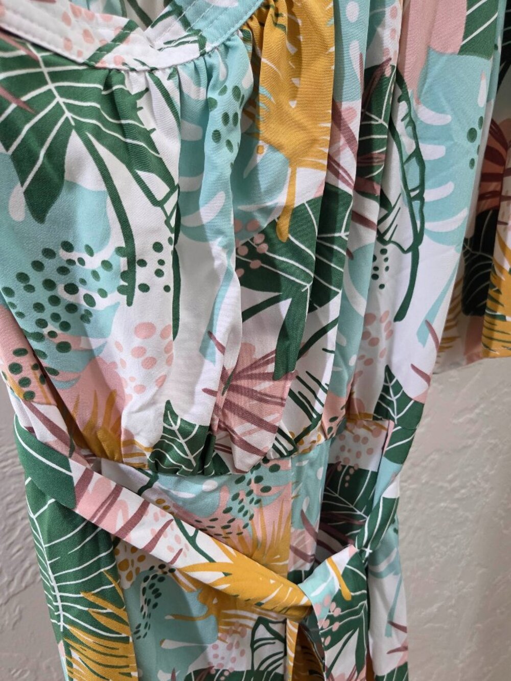 One Shoulder‎ Multi-Color Tropical Leaf Print Jumpsuit - Picture 4 of 4